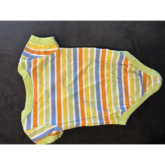 5/$10 George short sleeve striped onesie/bodysuit 9 months - Picture 3 of 3